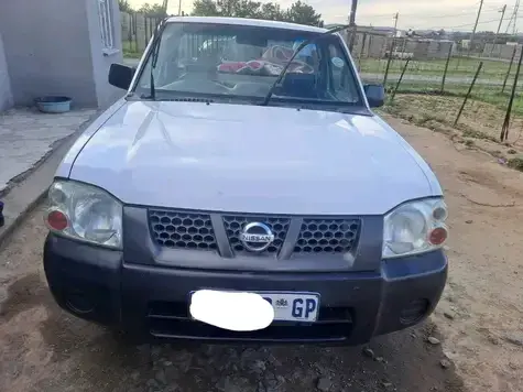 Criminals van from Escourt