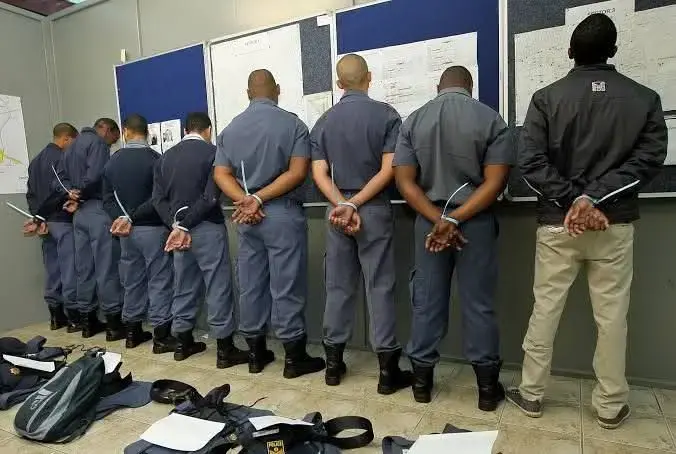12 SAPS officers arrested for corruption