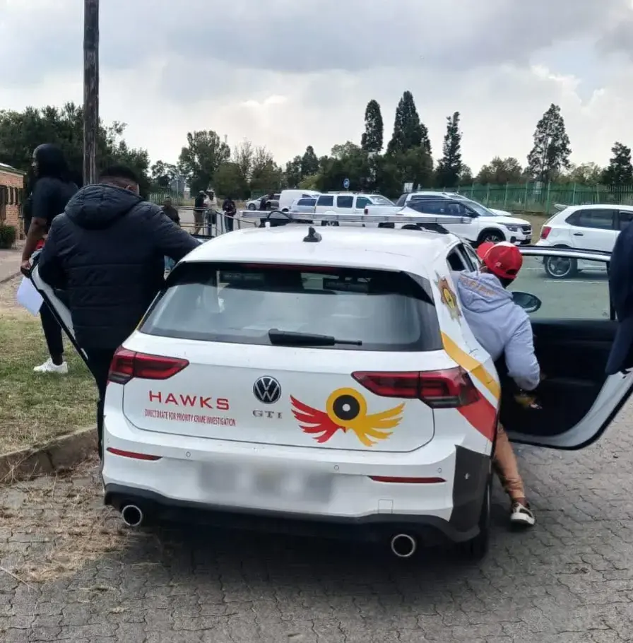 Hawks arrested two corrupt traffic officials in Standerton