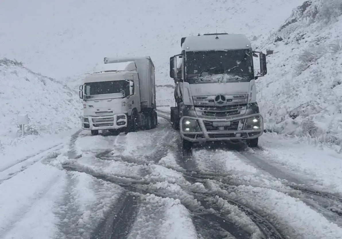 Severe snowfall and hazardous conditions grip KwaZulu-Natal and Eastern Cape