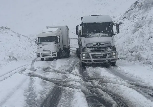 Severe snowfall and hazardous conditions grip KwaZulu-Natal and Eastern Cape